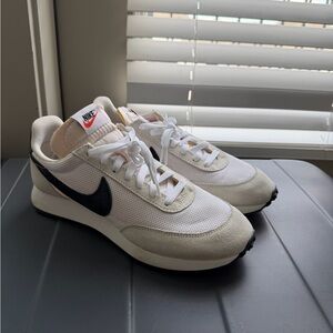 Nike Men's White Beige Retro Runner with Black Swoosh
